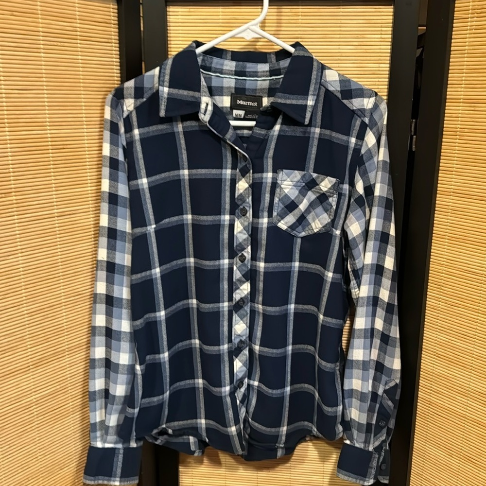 Marmot women’s lightweight flannel blue size medium